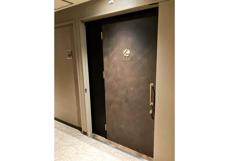 エントランスドア